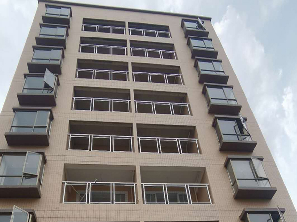 大嶺山地鐵口金桔華府特價三房26.8萬一套起