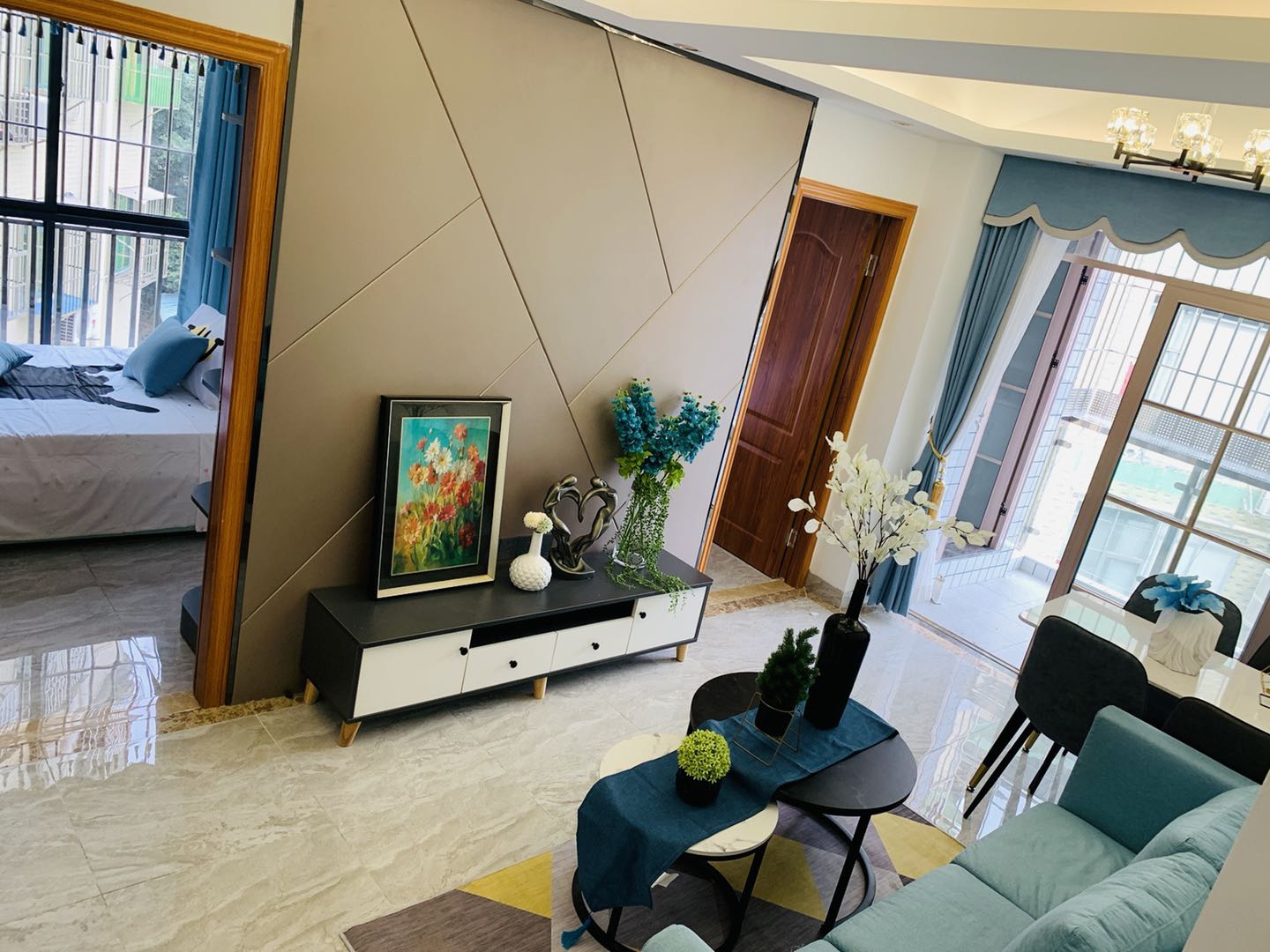 富麗華庭豪華公寓:24.8萬/套起