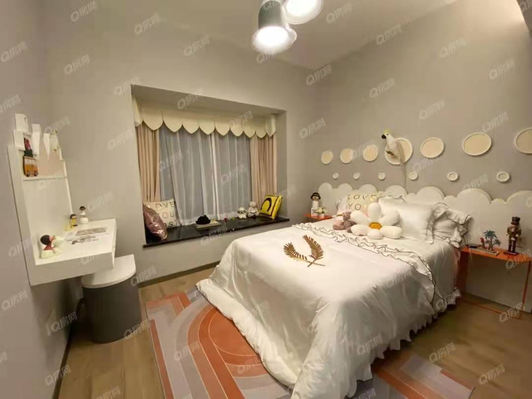 富基云山湖鏡，悅湖花園-均價31000元/平