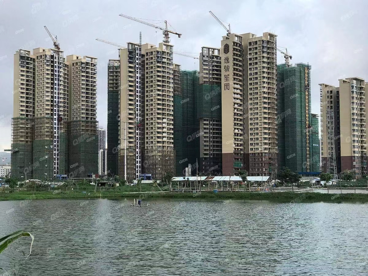 逸駿星園，星光明月花園均價(jià)16000元/平