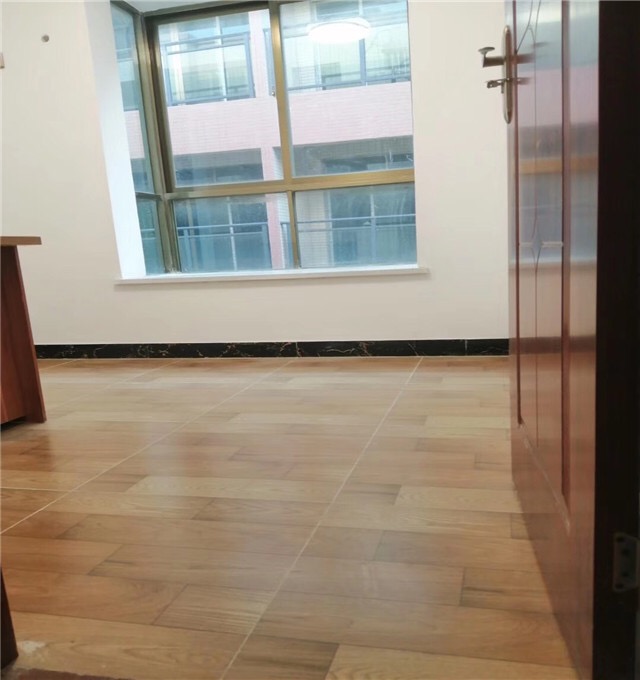 《南站新城》 大三房45.8萬一口價