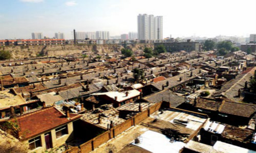 某某大爺因為拆遷名下多套房產(chǎn)