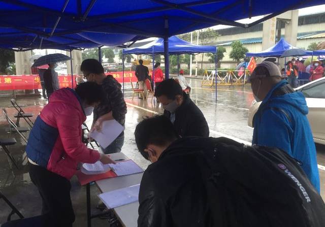 詳細(xì)想象就是公務(wù)員優(yōu)先購(gòu)買限價(jià)房