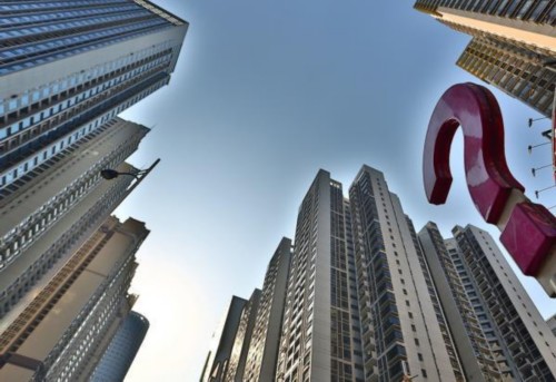 未來環境保護以及環?？萍嫉奶嵘?></img></p>
<p><strong>有房產證的回遷房是可以上市交易的</strong></p>
<p>1、回遷房與商品住宅一樣，也有產權證，有結婚證的回遷房是能成功上市買賣的。</p>
<p>2、沒戶口的，回遷戶手執的是購房者合約，根本無法成功上市套利。</p>
<p>3、須要繳交土地出讓金，限額是住宅下屬耕地評估結果產品價格30%40%契稅，依照占地課征90平一下1%。</p>
<p>4、90平144平是1.5%，144平以上3%4%‘住房維修基金是商品房測評售價2%3%’稅萬分之五，傭金的話必須幾百元。</p>
<p>5、回遷房受法律保護，（因回遷房在房產證不能起來前，他的所有權都是被凍結的，不會做任何擔保與債權），一但經常出現合同糾紛，法庭很難立案。</p>
<p>6、回遷房*市場風險很大，商家一些是一房多買，（很多賣家因錢財便宜而輕信，通常上當時成批輕信）。</p>
<p>7、回遷房也分很多類型的，有所有權70年的，有40年的，有須要出個別成本訂購的，在房產證沒出錢，不少都不明朗。</p>
<p><strong>而茅崗東的舊改項目至今還在洽談之中</strong></p>
<p>1、茅崗村舊改被共分茅崗路以東新區與茅崗路以西主城區，目前茅崗東的回遷房正試圖逐漸已經完成規劃，居民也在擇機回遷。</p>
<p>2、而茅崗東的舊改建設項目迄今還在商談之中，先前小編也有探訪茅崗東，從走訪調查條件上看，舊改的推動飛行速度相當緩慢。</p>
<p>3、拆字稀疏橫幅布滿，十年舊改茅崗東，何時甩開“自家表兄弟”。</p>
<p>4、（圖源/黃埔日常生活匯攝）。文沖舊改自2003年才被歸入廣州城中村改建試點工作，直至2010年，文沖才取得核準便獲準動工規劃。</p>
<p>5、經近十年的漫長等候后，總算2020年正式宣布發布萬科城光的樓盤投資項目。</p>
<p>6、（建設項目設計圖 圖源/美滿文沖）。值得一加的是，座落在萬科城光的新溪舊改于今年2月初順利完成招商引資民營企業導入，華潤聯合體正式宣布正式成為新溪舊改的房地產商。</p>
<p>7、新溪舊改將引進萬象系商業地產，在先前的推文中我們提及，新溪或將引進M4標準的曼谷商業地產，具體昵稱待定。</p>
<p><img src=