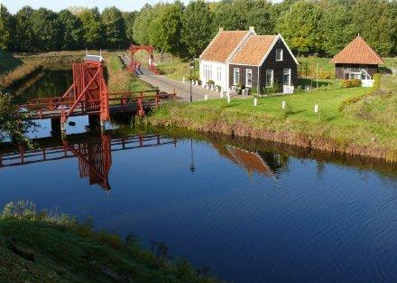 以小產(chǎn)權(quán)房之名行房地產(chǎn)開發(fā)之實