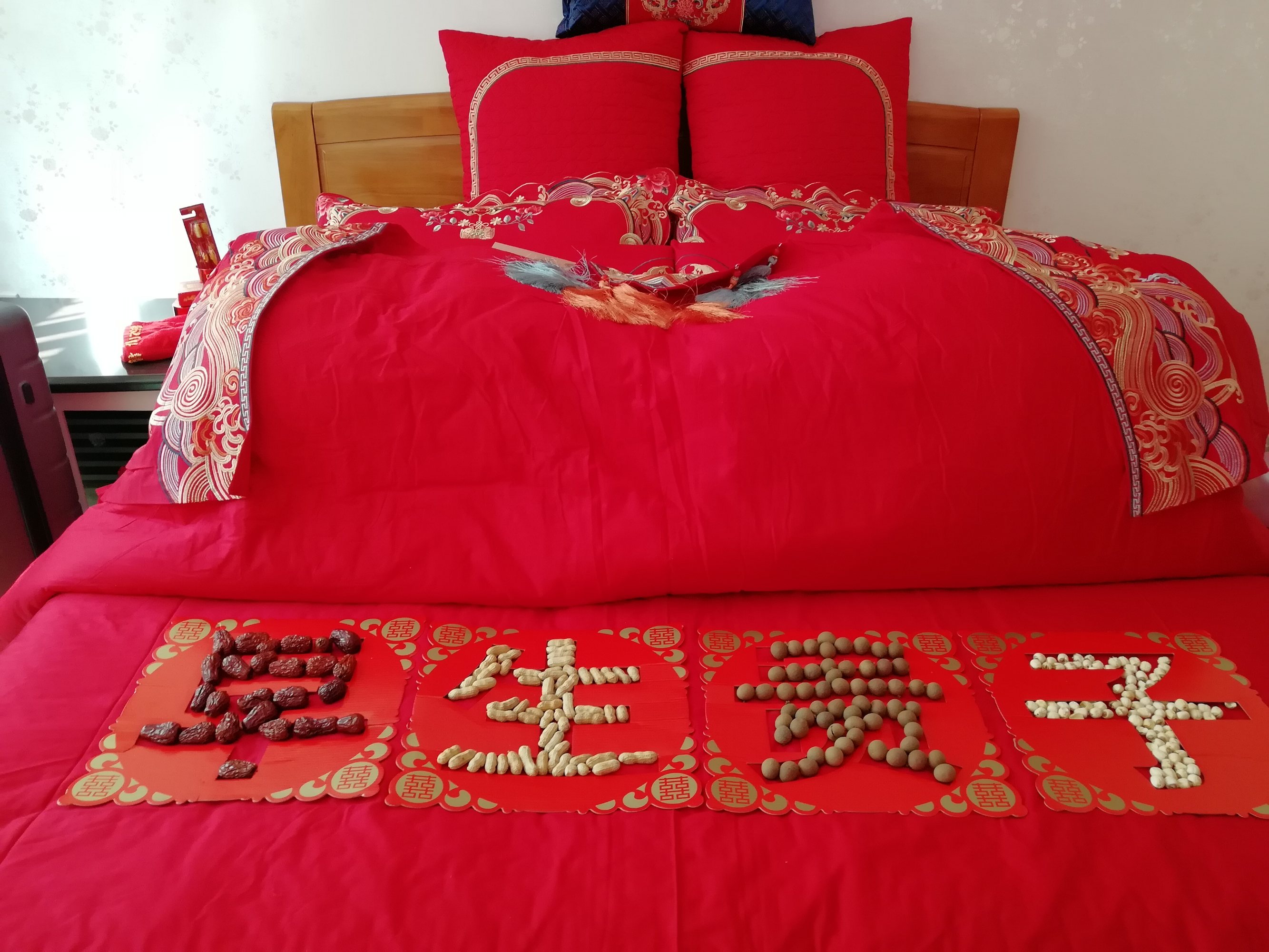 把用過(guò)很多年的家具搬進(jìn)新家